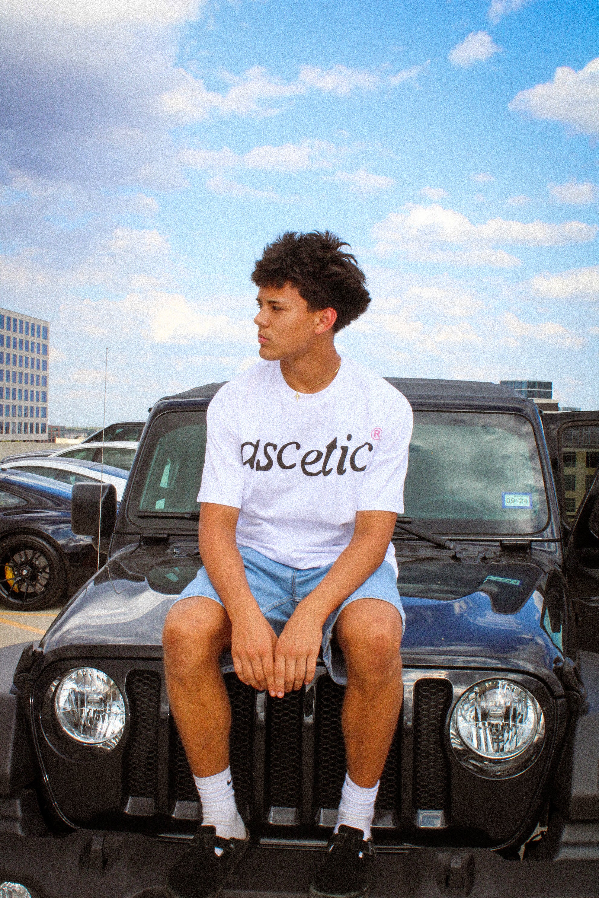 Isaiah 54:17 Box T-Shirt "Snow"